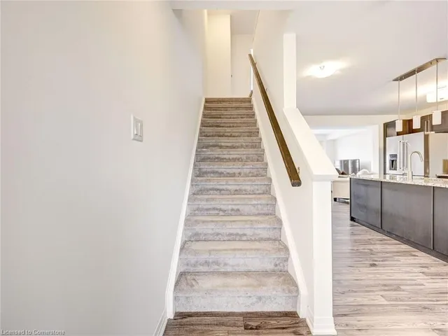 Additional image 27 of 224 Thomas Slee Dr