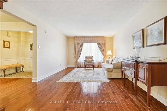 Additional image 7 of 711 Esprit Cres