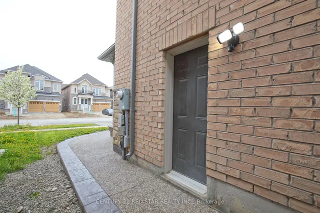 Additional image 3 of 633 Brisdale Dr