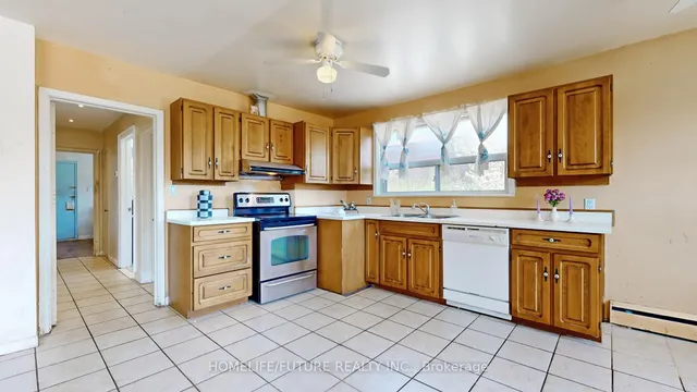 Additional image 13 of 164 Bertrand Ave