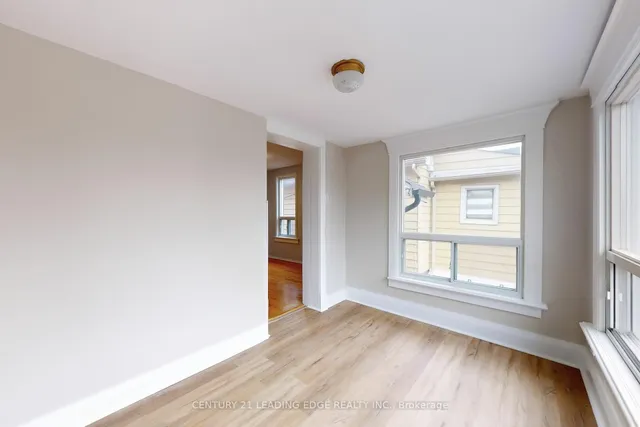 Additional image 25 of 34 CHISHOLM Ave