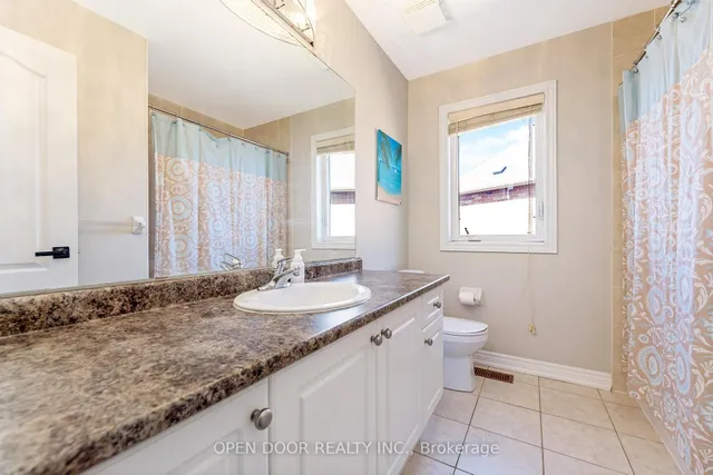 Additional image 27 of 221 Bussel Cres