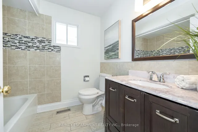 Additional image 35 of 2485 Newport St