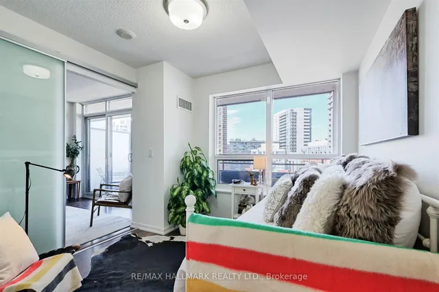 Additional image 24 of 38 Joe Shuster Way Unit 721