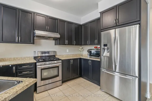 Additional image 47 of 33 Pidgeon St