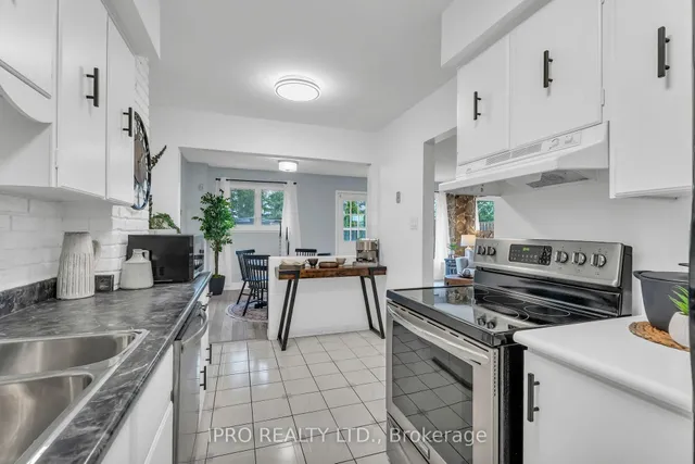 Additional image 14 of 40 Village Crt