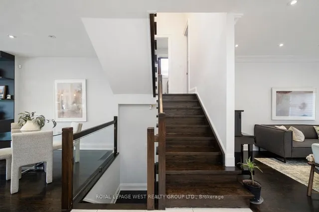 Additional image 30 of 218 Cameron Ave