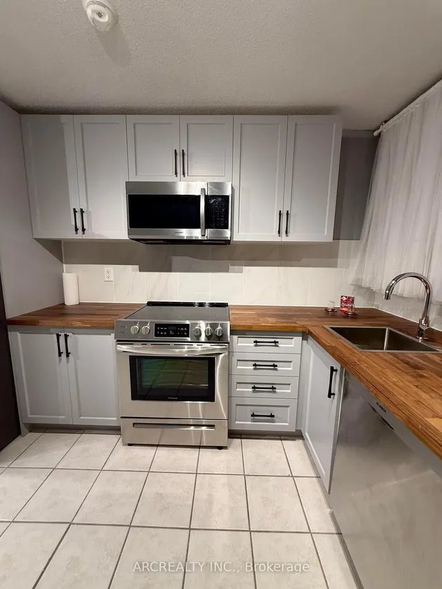 Additional image 13 of 4673 Jane St Unit 1007