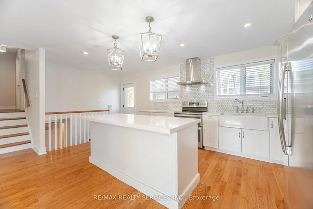 Additional image 20 of 2 Ferndale Cres