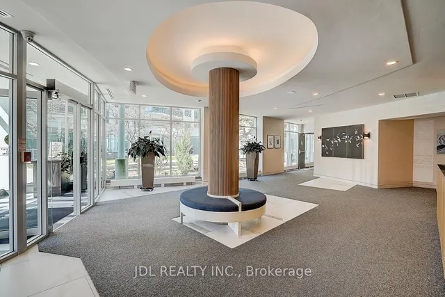 Additional image 30 of 600 Queens Quay Unit 711
