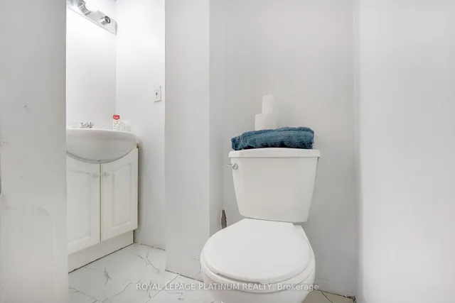 Additional image 32 of 102 Bunchberry Way