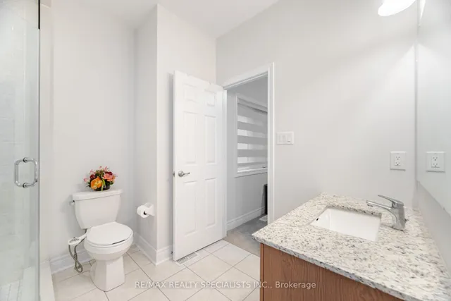 Additional image 35 of 15 Duxbury Rd