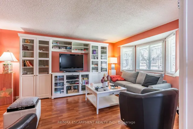 Additional image 7 of 1508 UPPER MIDDLE Rd Unit 6