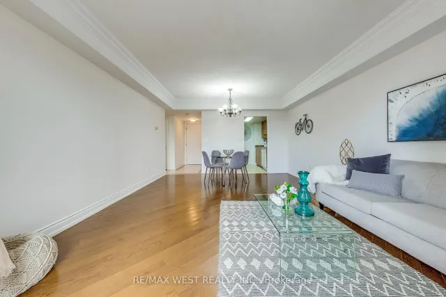 Additional image 13 of 2088 Lawrence Ave Unit 710