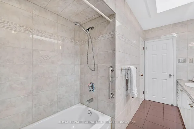 Additional image 24 of 86 Heathview Ave