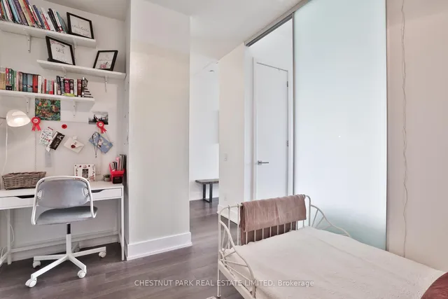 Additional image 16 of 111 St. Clair Ave Unit 1422