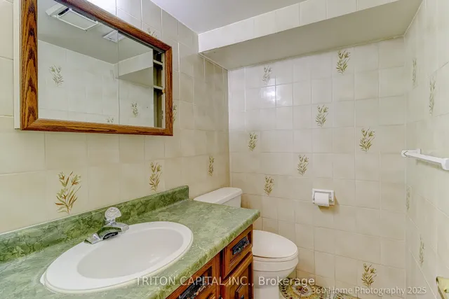 Additional image 20 of 77 Fontainbleau Dr