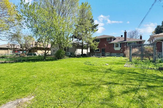 Additional image 25 of 4 Amulet St