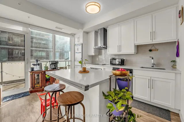 Additional image 18 of 2087 Fairview St Unit 1407