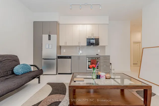 Additional image 22 of 415 Main St Unit 105