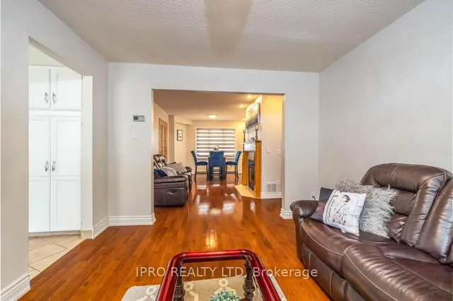 Additional image 13 of 2155 Duncaster Dr Unit 26