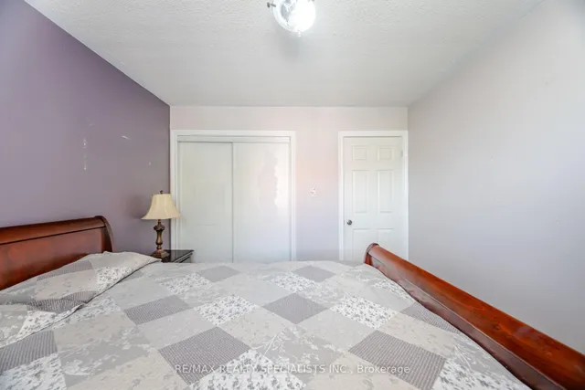 Additional image 28 of 44 Deforest Dr