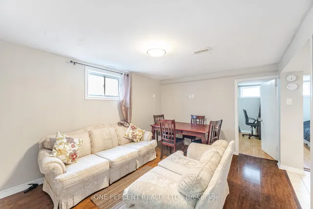 Additional image 35 of 41 Davelayne Rd