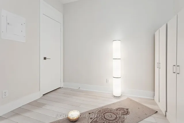 Additional image 17 of 32 Davenport Rd Unit 311