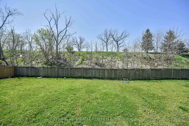 Additional image 14 of 66 Crafter Cres