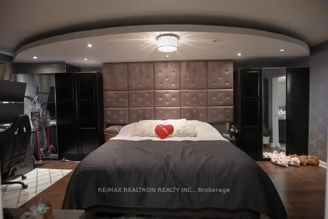 Additional image 6 of 401 Queens Quay Unit 403