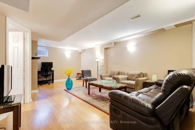 Additional image 38 of 770 Othello Crt Unit 68