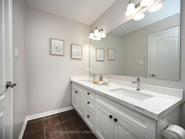 Additional image 40 of 82 Suitor Crt