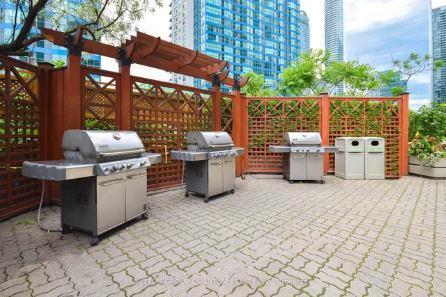 Additional image 43 of 55 Harbour Sq Unit 1113