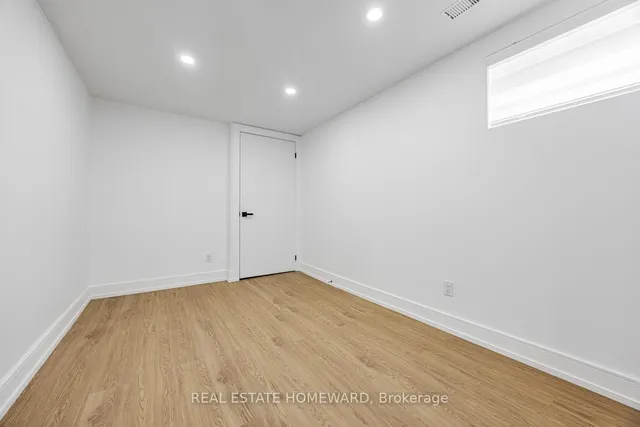 Additional image 28 of 10 Juliana Crt