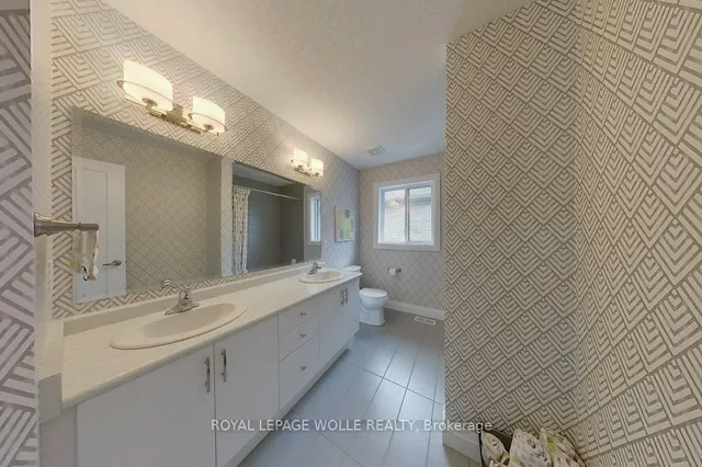 Additional image 41 of 69 Eaglecrest St