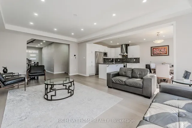 Additional image 5 of 154 HiStand Tr