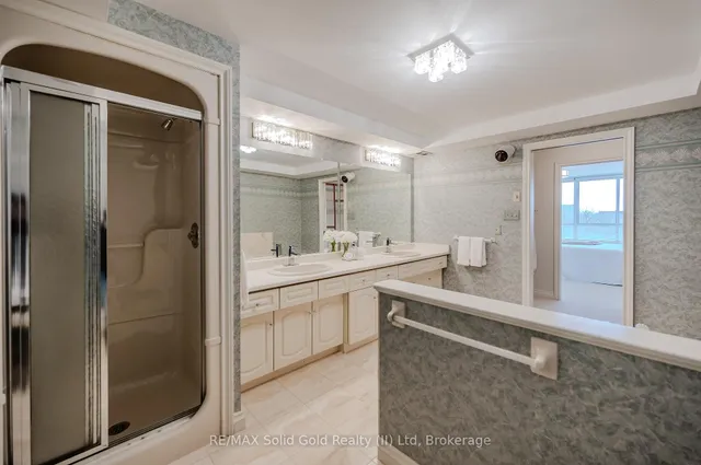 Additional image 27 of 2 Lancaster St Unit 403