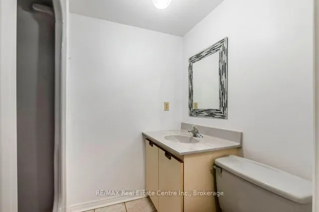 Additional image 31 of 165 Bold St Unit 204