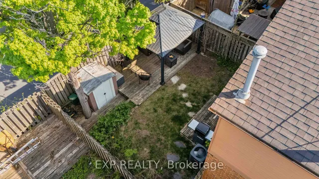 Additional image 43 of 380 Woodlawn Cres