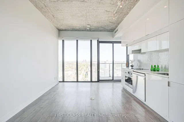 Additional image 17 of 185 Roehampton Ave Unit 1606