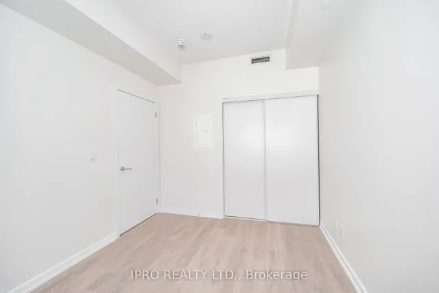 Additional image 28 of 32 Forest Manor Road Dr Unit 407