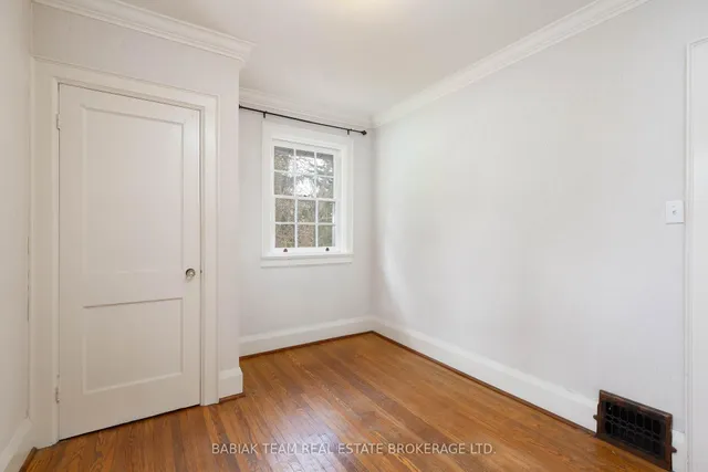 Additional image 12 of 1372 Islington Ave