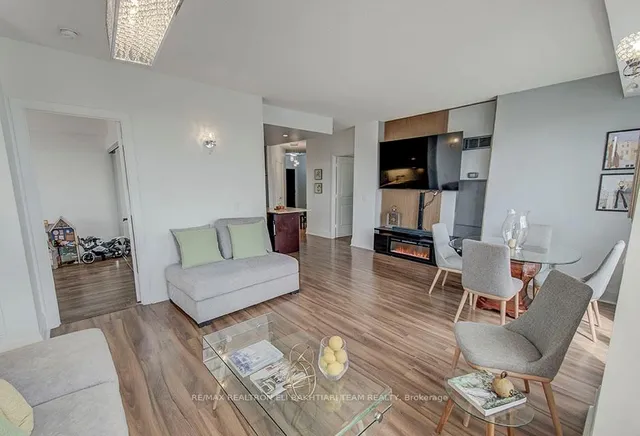 Additional image 16 of 100 Harrison Garden Blvd Unit 612