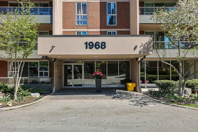 1968 Main St Unit 303