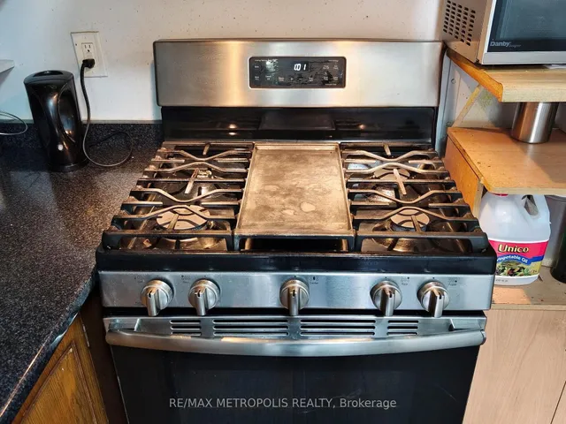 Additional image 9 of 7033 Netherbrae Rd Unit 8