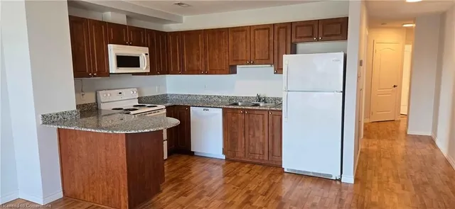 Additional image 20 of 135 James St Unit 1112