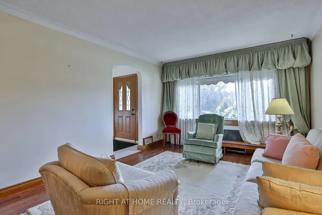 Additional image 4 of 8 Edison Circ