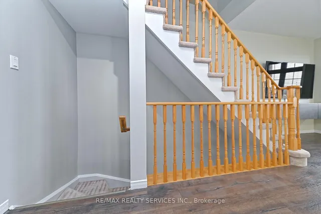 Additional image 11 of 7035 Rexwood Rd Unit 109