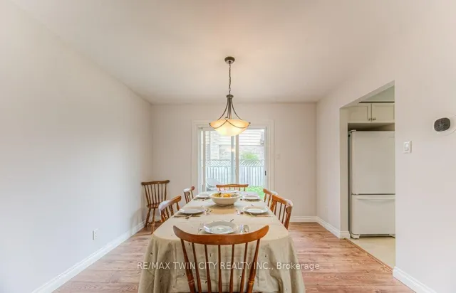 Additional image 11 of 111 Martinglen Cres
