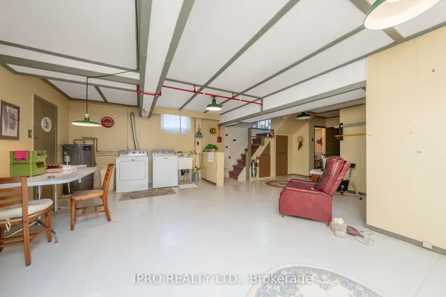 Additional image 26 of 32 Cloverhill Rd